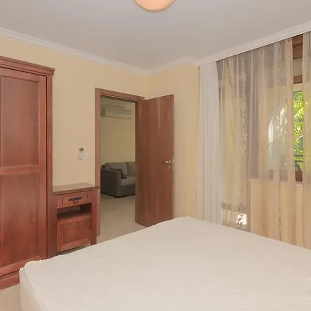Apartment Family Near *